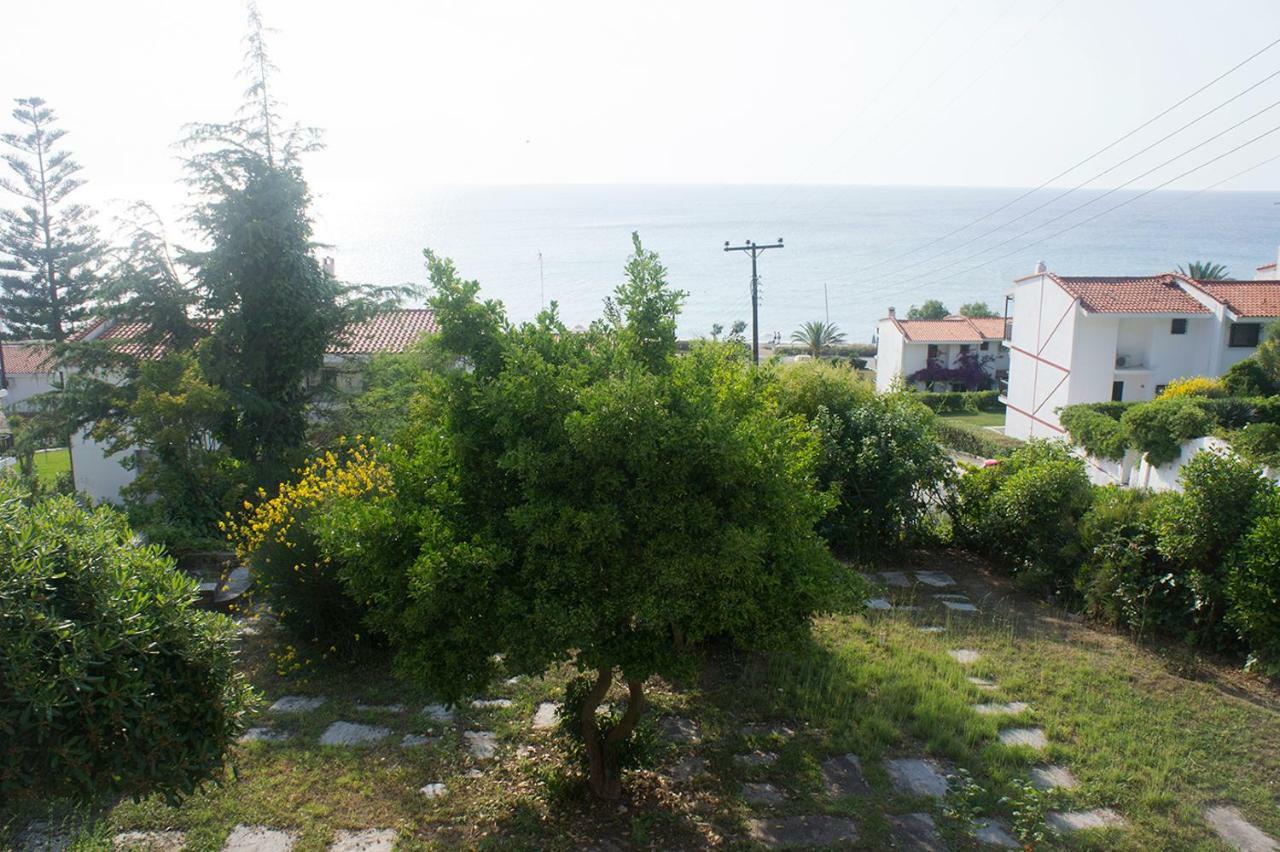 Possidi Aigaiopelagitika 2-floor beach house Kalandra Exteriör bild