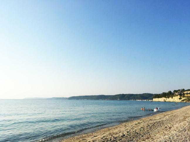 Possidi Aigaiopelagitika 2-floor beach house Kalandra Exteriör bild